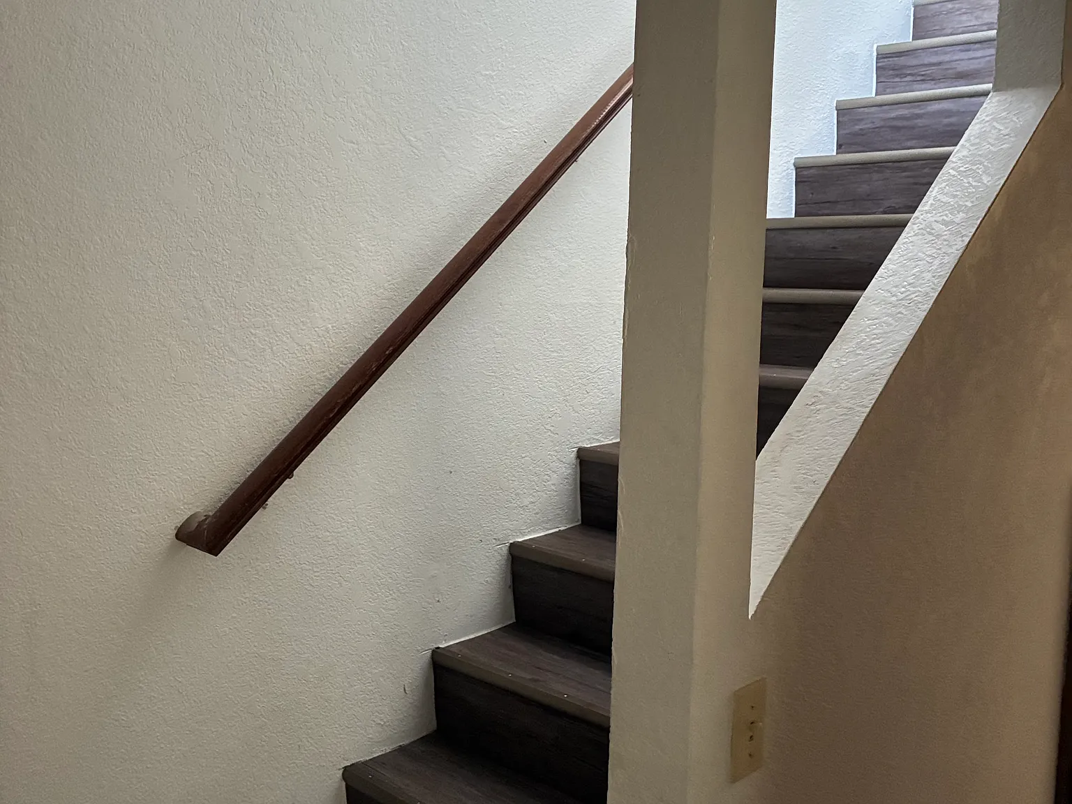 2 bed, 1.5 bath, 1084 sqft, $1,800 — Photo 3