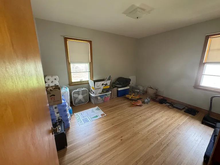 969 Charlton St — Photo 6