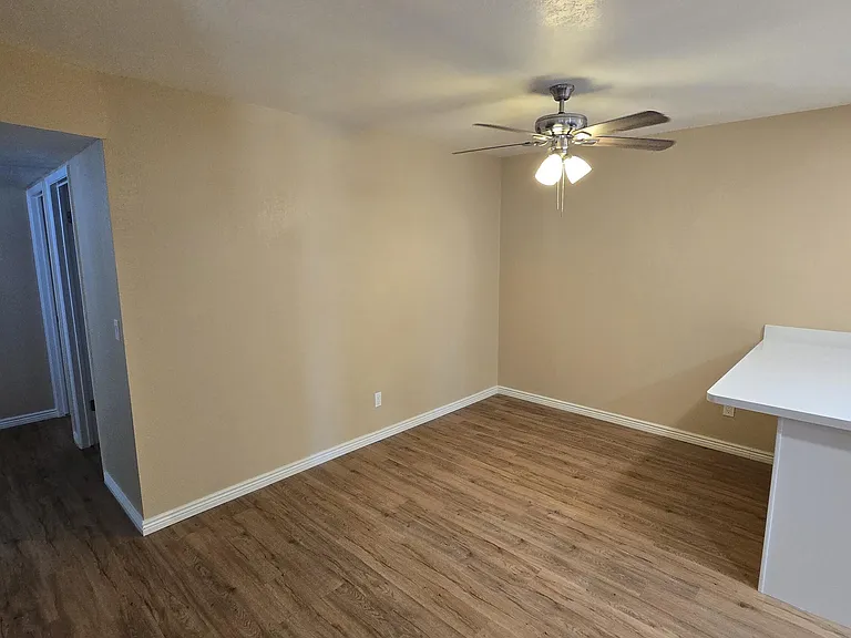 5128 W Surrey Ave — Photo 11