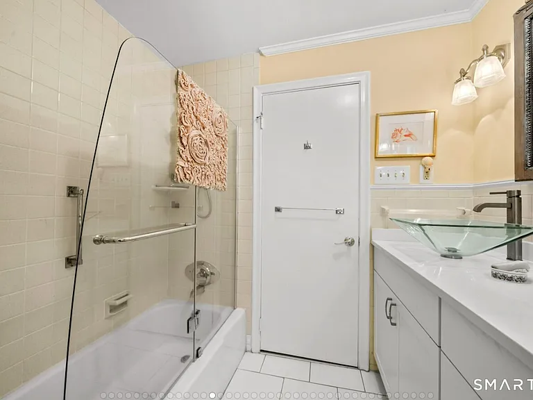 92 Kenmore Rd — Photo 18