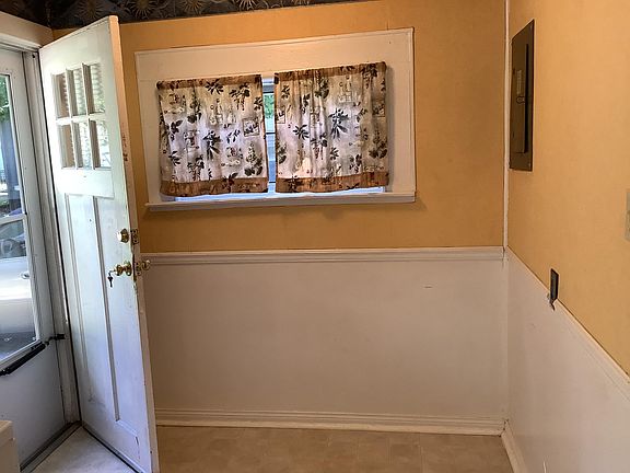 4th image of 119 Dill Ln