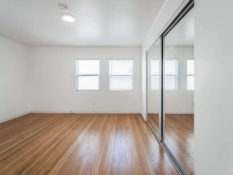 1305 Walnut St #1305 — Photo 28