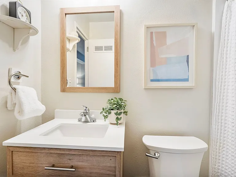 1205 SW Cardinell Dr #102 — Photo 24