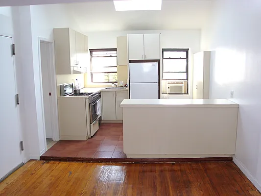 Rented by Carroll Gardens Realty | media 17