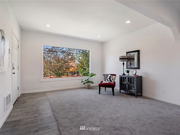 3rd image of 4319 E E Street