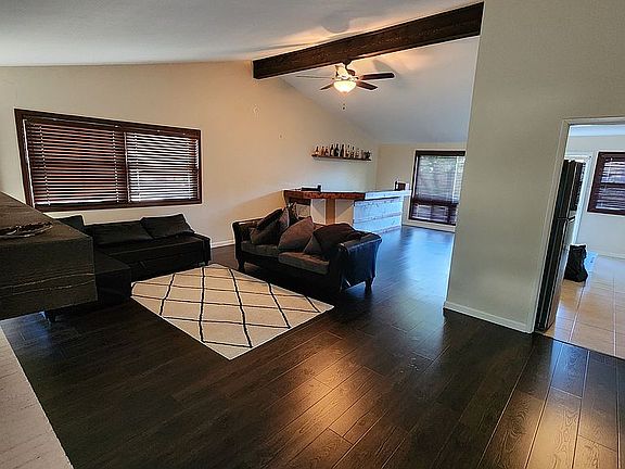3rd image of 3403 High Vista Dr