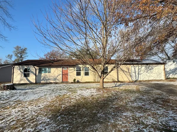 6784 N Cedarwood St, Terre Haute, IN 47805