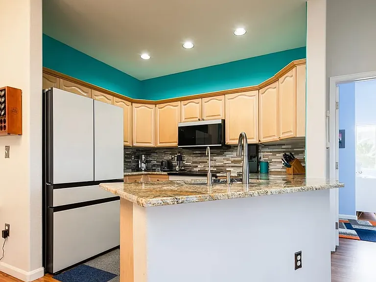 7435 S Alkire St #302 — Photo 4