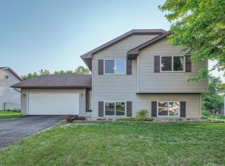 141 Hill St, Montrose, MN 55363