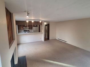 1404 W Boston St APT 103, Seattle, WA 98119