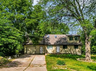 11908 Merritt Rd, Grandview, MO 64030