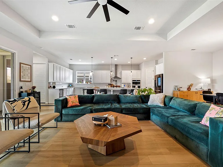 8204 Orizzonte St — Photo 8