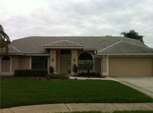 3365 Lake Shore Ln, Clearwater, FL 33761