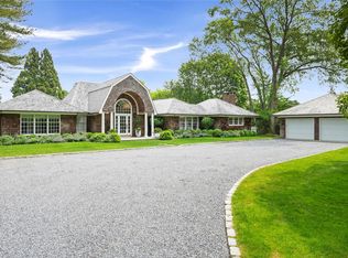 16 Amys Ln, East Hampton, NY 11937