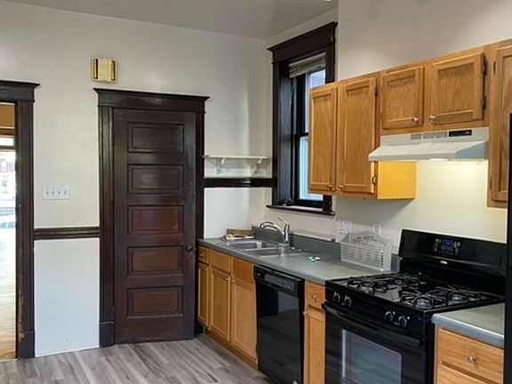 4th image of 4161 Shenandoah Ave #1F