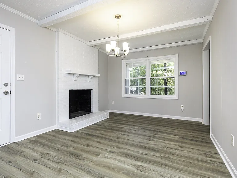 5 Cooperfield Ave — Photo 3