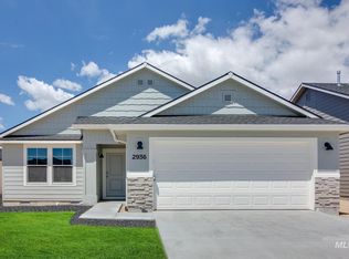 1890 SW Besra Dr, Mountain Home, ID 83647