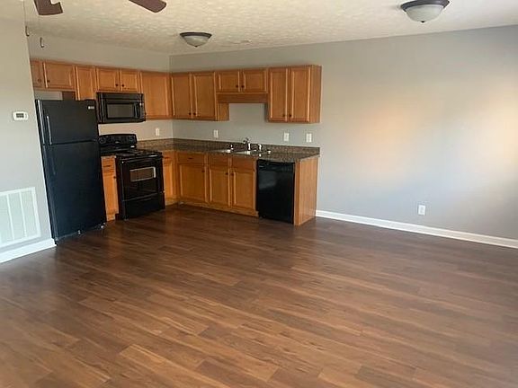 4th image of 850 Tracy Ln APT 4