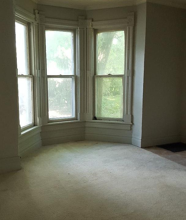 1st image of 514 Franklin Ct