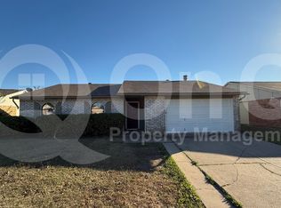 5620 Pearce St, Lewisville, TX 75056