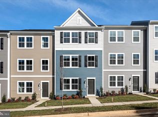 409 18th Ave, Ranson, WV 25438