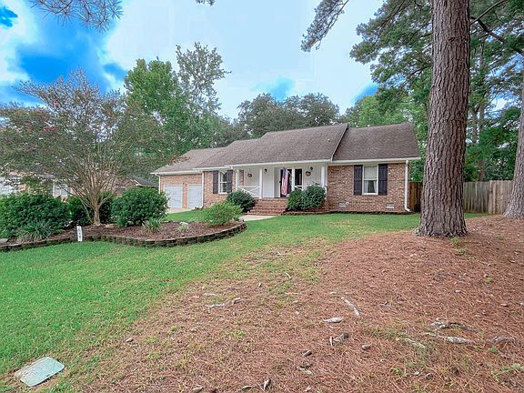 3rd image of 129 Boone Dr