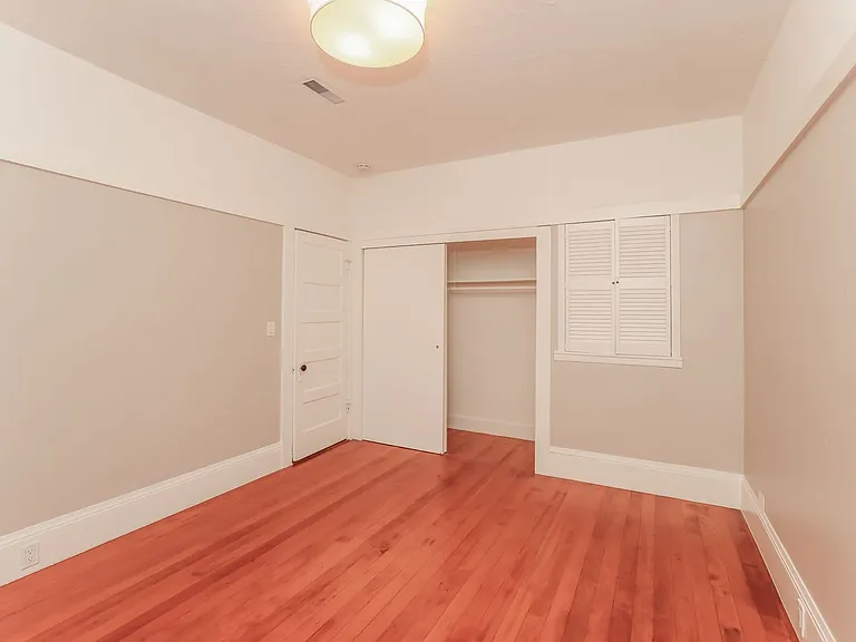 1734 Lincoln St — Photo 17