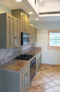 5th image of 9902 Sierra Vista Ave