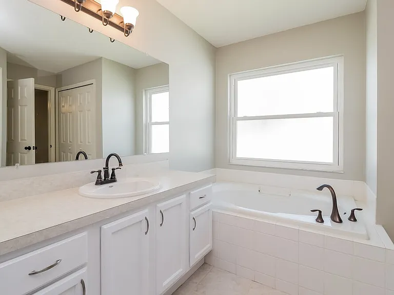 1625 Nightfall Dr — Photo 12