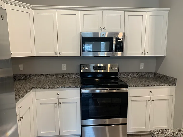 Shelby Pointe Village — Photo 39
