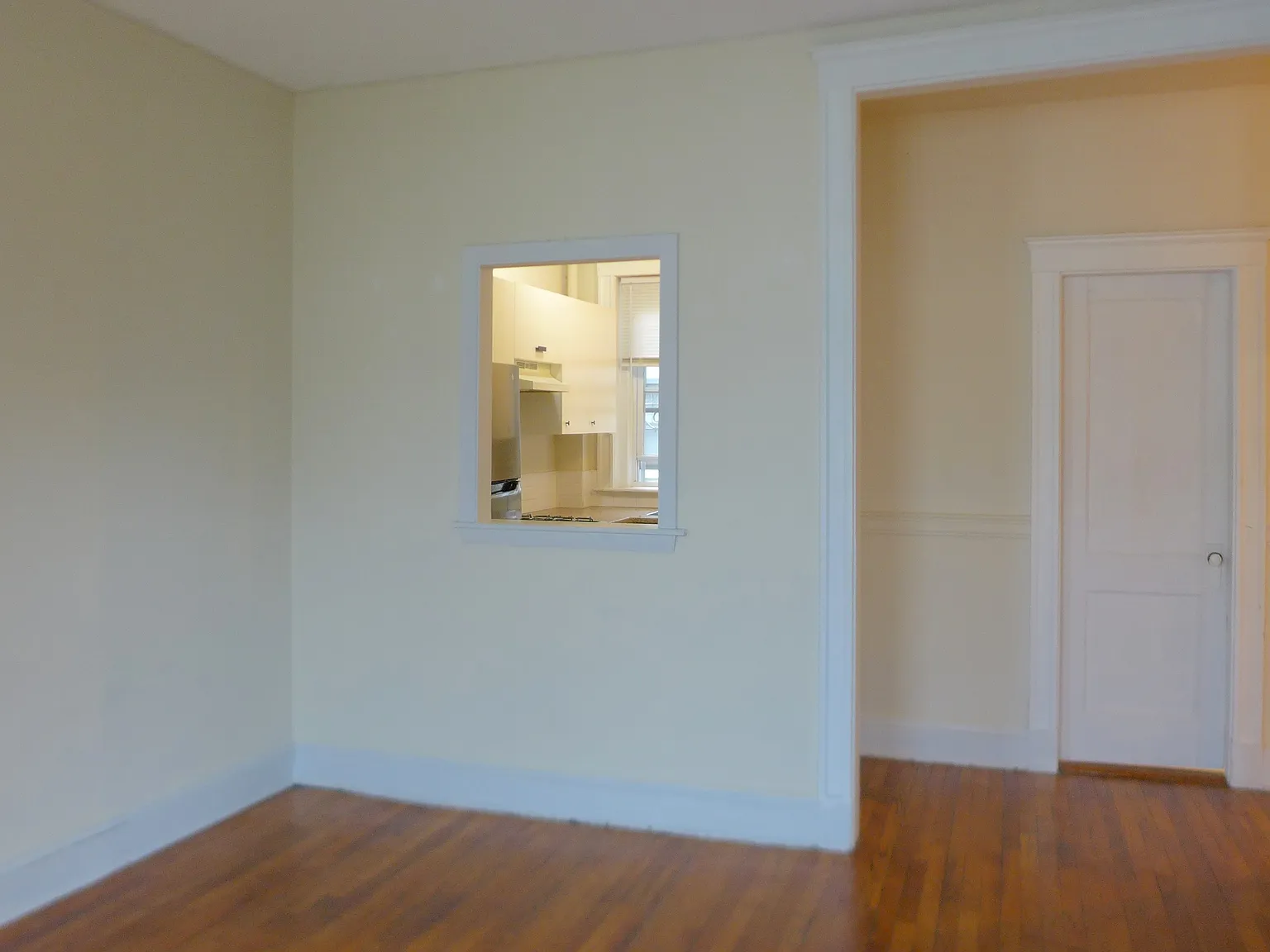 2 bed, 9999 sqft, $2,300 — Photo 2