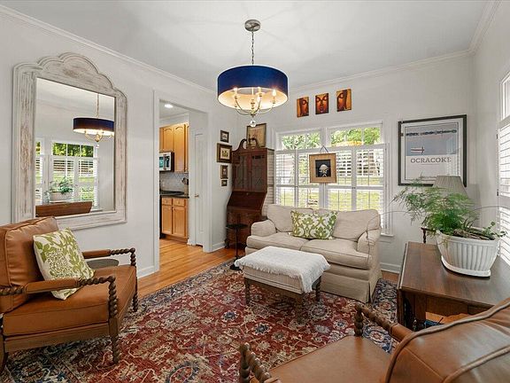 5th image of 109 Hemingway Forest Pl