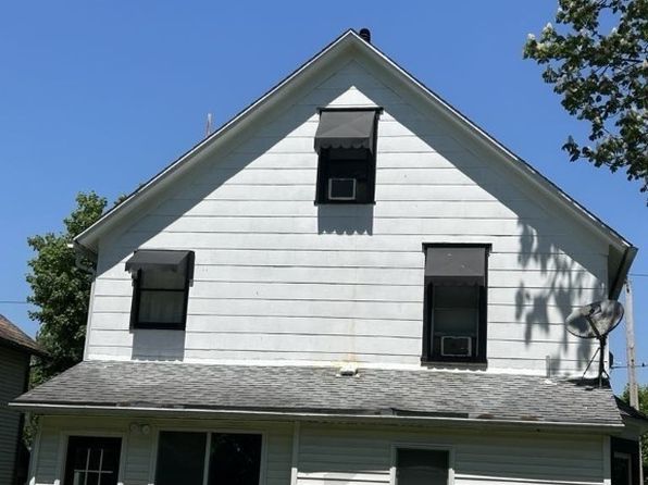 199 Garfield Ave, East Palestine, OH 44413