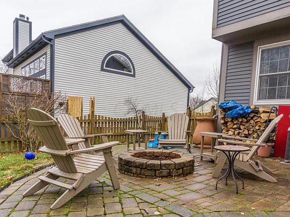 3rd image of 585 Ozem Gardner Way