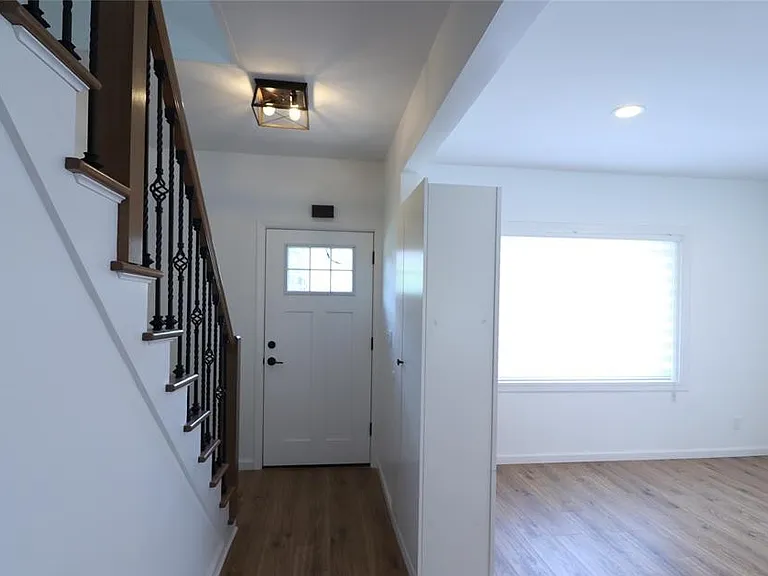 29 Cleveland Pl — Photo 16