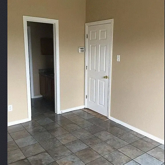 2202 Brookview Dr — Photo 28