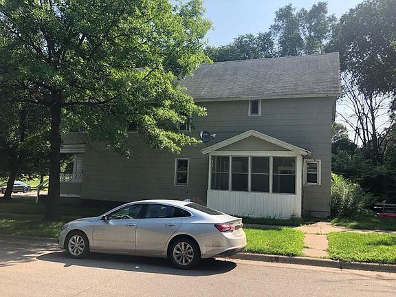 3rd image of 550 York Ave