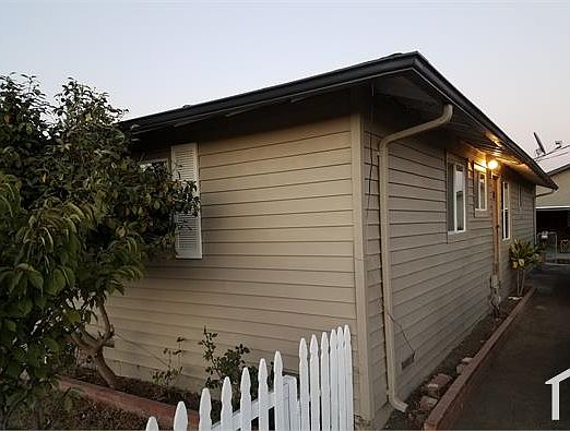 4th image of 26730 Tyrrell Ave
