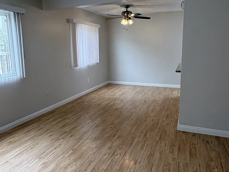 909 Georgia St #1 — Photo 9