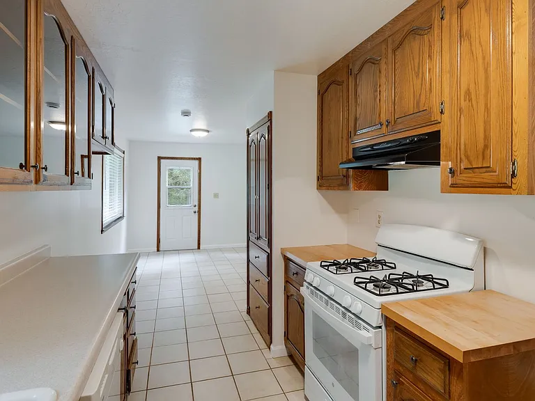1019 Mount Aukum Ct — Photo 15