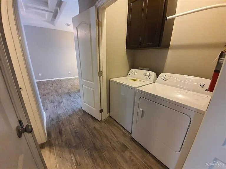 1908 Jackson St #4 — Photo 8