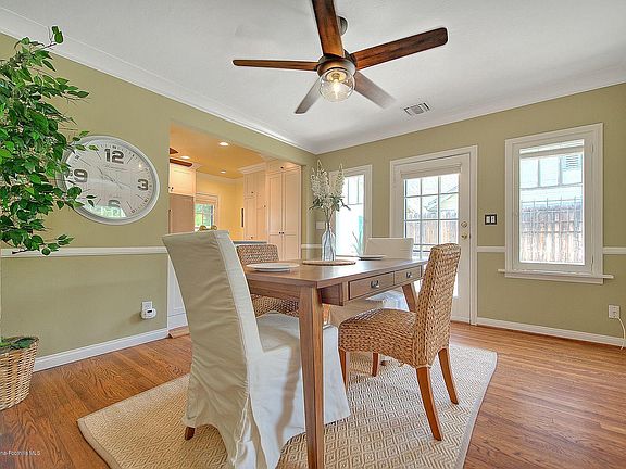 5th image of 709 N Mar Vista Ave