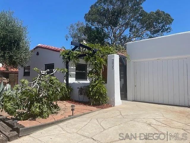 1st image of 3435 Isla Vista Dr