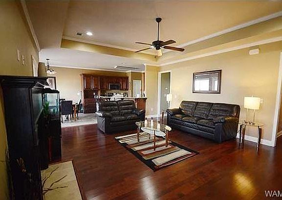 3rd image of 3916 Joshua Cir
