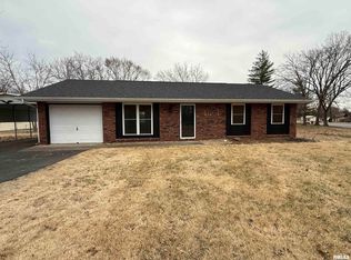 1705 E Pickett Ln, Marion, IL 62959