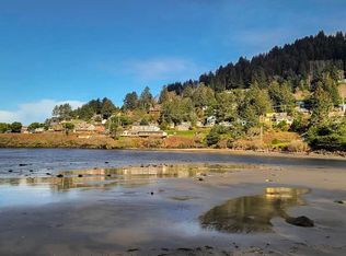 24 Cat Kin Loop, Yachats, OR 97498