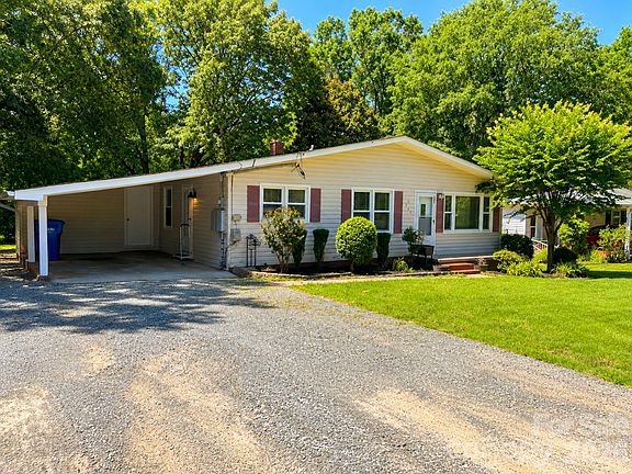 2nd image of 203 Danita Dr