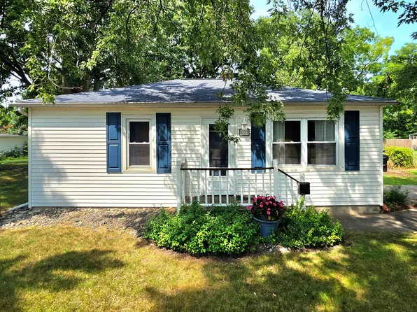 807 Borton Ave, Essexville, MI 48732