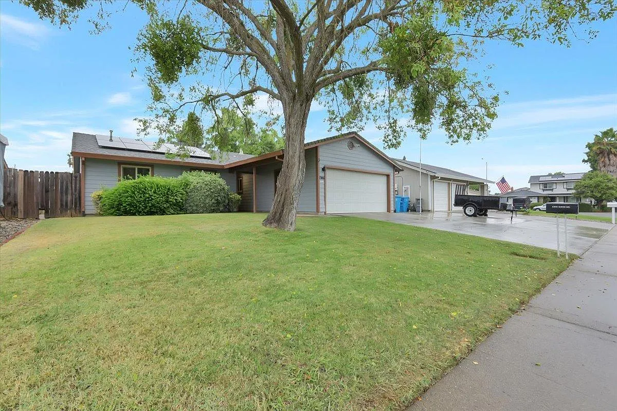 1306 Gavin Dr photo 1