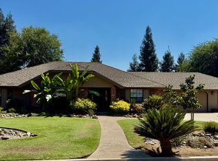 2270 Alamos Ave, Clovis, CA 93611